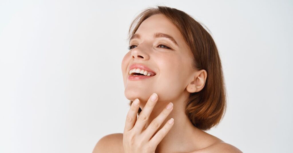 A professzionális kozmetikumokban nincsenek ásványi olajok, illatanyagok és anyagok, amelyek vonzóvá teszik a terméket.