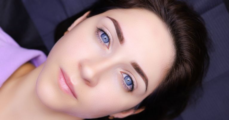 Sminktetoválás utóápolás: A teljes útmutató Rubos Vivientől